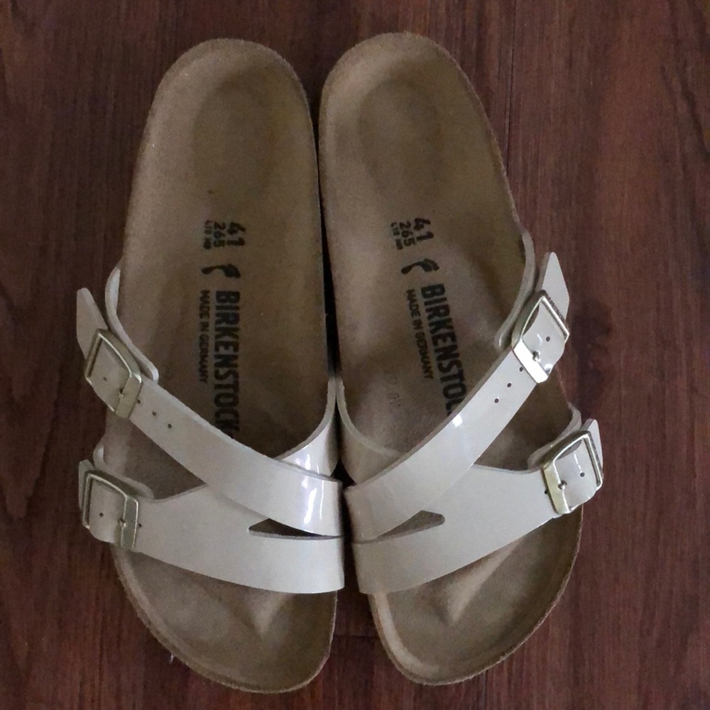 NWOT Birkenstock Cream Yao Women’s Sandal